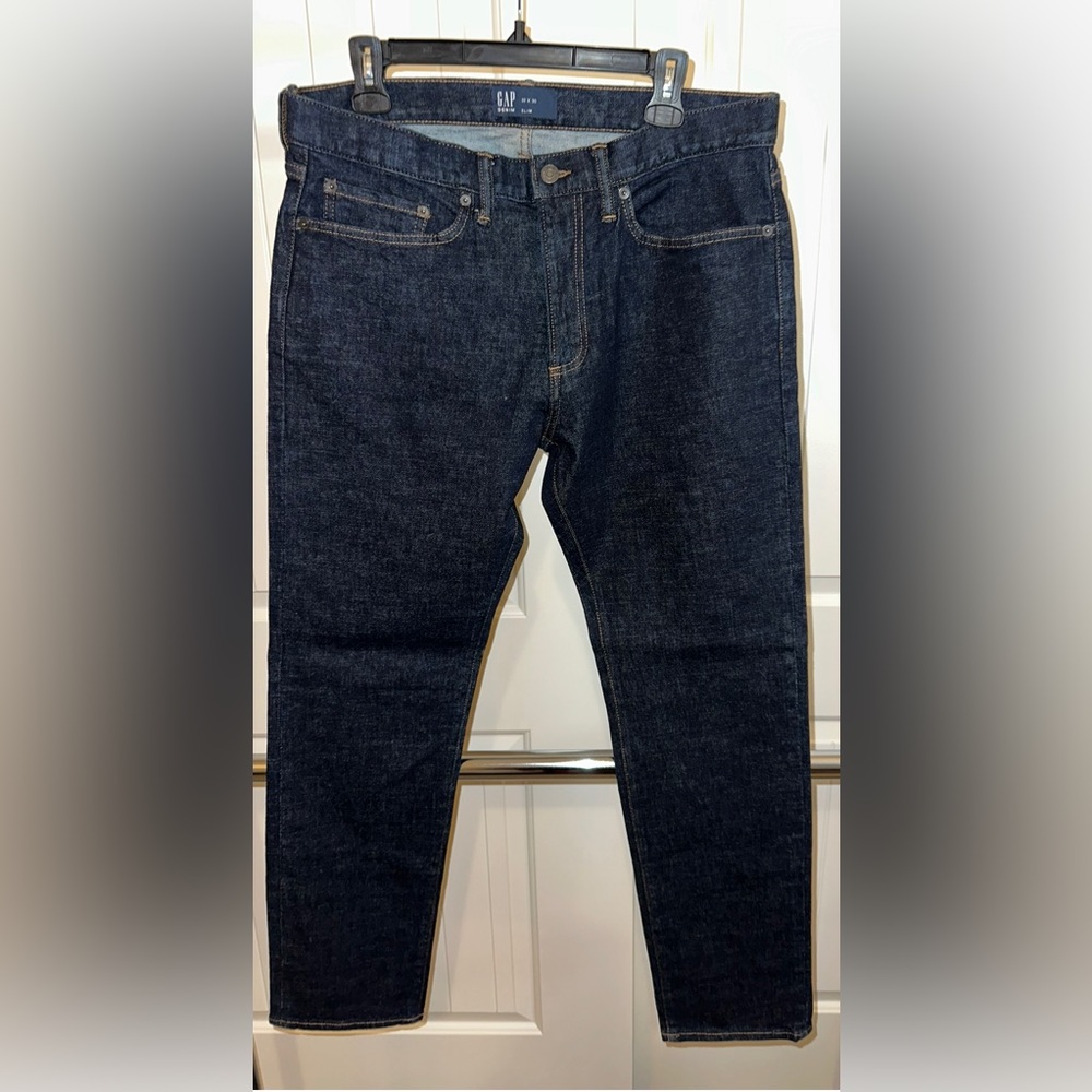 GAP slim fit jeans, size 33x30. Excellent condition.